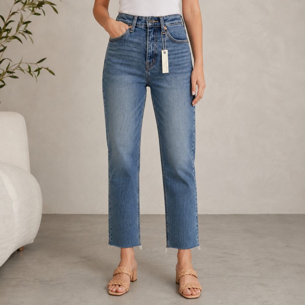 Artemis Vintage Modern Curvy High Rise Relaxed Straight Boutique Jeans 1/24 NWT